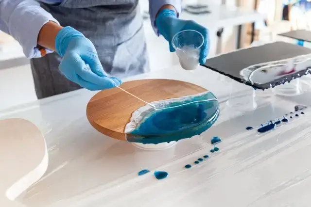 Resin Cheeseboard & Coaster Design Class thumbnail