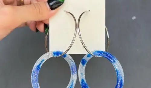DIY Fabulous Resin Jewellery Class thumbnail